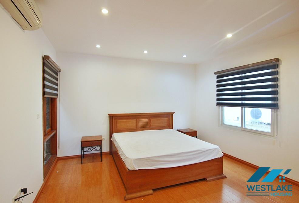 A lake view 1 bedroom apartment for rent in Tu Hoa, Tay Ho, Ha Noi
