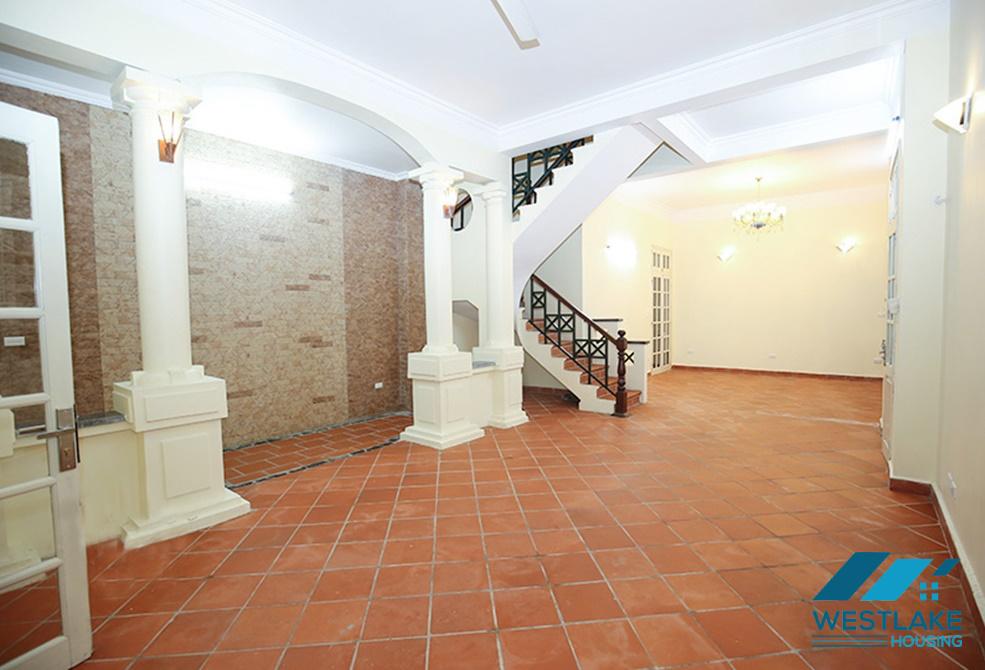 An unfurnished 4 bedroom house for rent in Dang Thai Mai, Tay Ho An unfurnished 4 bedroom house for rent in Dang Thai Mai, Tay Ho