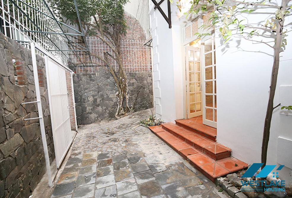 An unfurnished 4 bedroom house for rent in Dang Thai Mai, Tay Ho An unfurnished 4 bedroom house for rent in Dang Thai Mai, Tay Ho