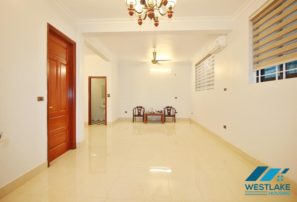 Unfurnished and new 4 bedrooms house for rent in Tay Ho, Ha Noi Unfurnished and new 4 bedrooms house for rent in Tay Ho, Ha Noi
