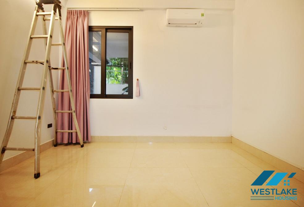 Unfurnished and new 4 bedrooms house for rent in Tay Ho, Ha Noi Unfurnished and new 4 bedrooms house for rent in Tay Ho, Ha Noi