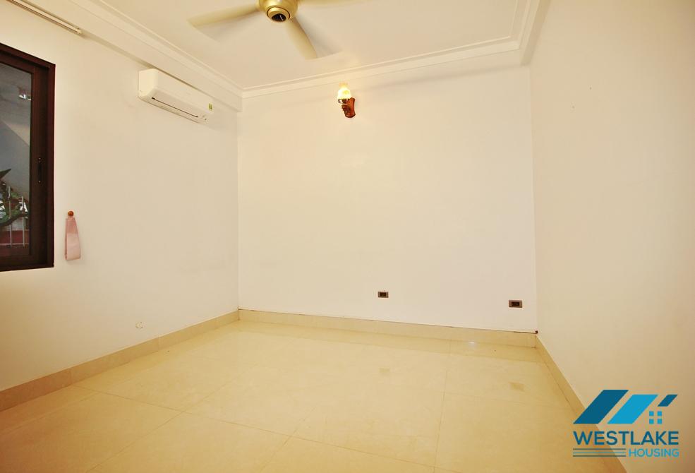 Unfurnished and new 4 bedrooms house for rent in Tay Ho, Ha Noi Unfurnished and new 4 bedrooms house for rent in Tay Ho, Ha Noi