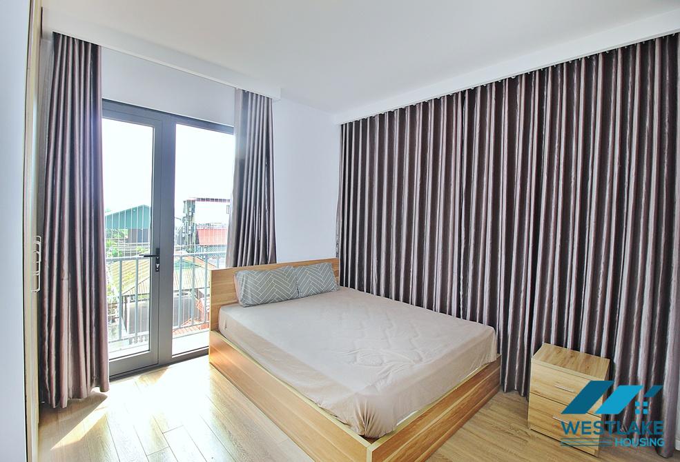 Nice 02 bedrooms apartment for rent in Xom Phu area, Tay Ho, Ha Noi