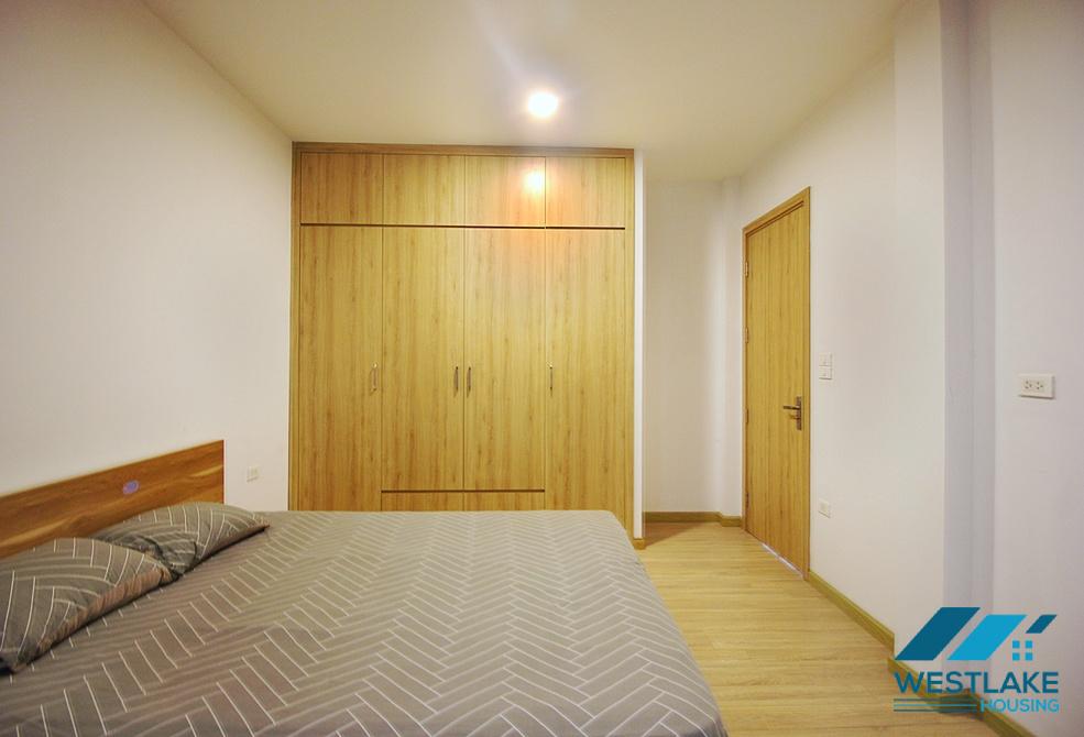 Nice 02 bedrooms apartment for rent in Xom Phu area, Tay Ho, Ha Noi