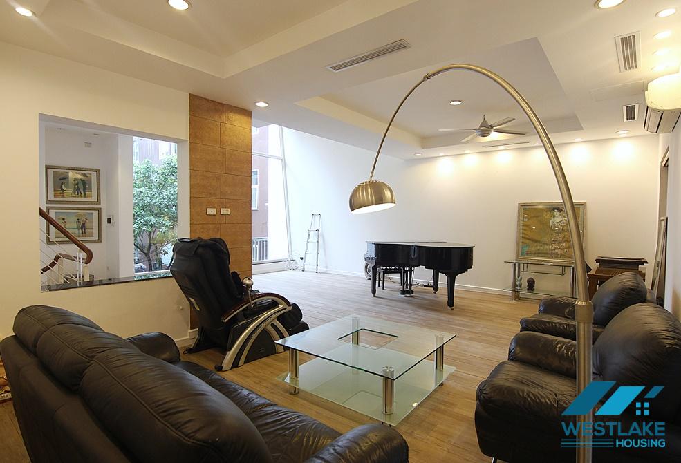 A modern 2 bedroom house for rent in Dang Thai Mai, Tay Ho, Ha Noi A modern 2 bedroom house for rent in Dang Thai Mai, Tay Ho, Ha Noi