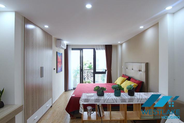 Cho Thuê Căn Hộ Studio Rộng Đẹp, Ban Công Thoáng Sáng Trên phố Âu Cơ, Tây Hồ, Hà Nội Cho Thuê Căn Hộ Studio Rộng Đẹp, Ban Công Thoáng Sáng Trên phố Âu Cơ, Tây Hồ, Hà Nội