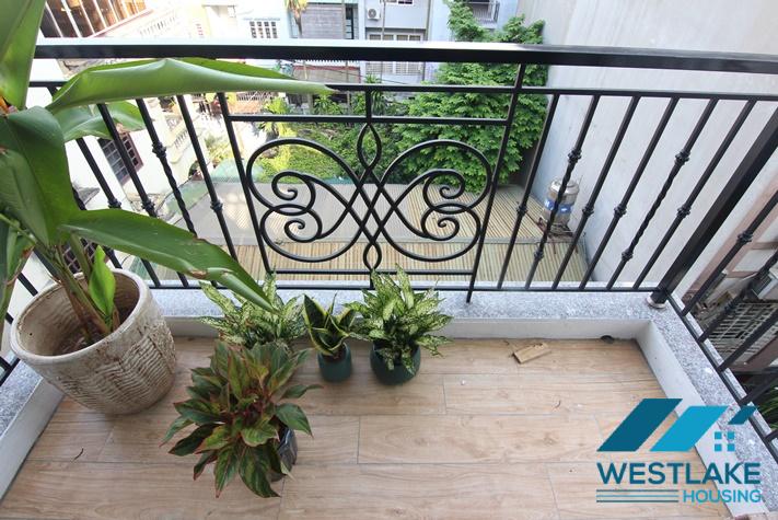 Cho Thuê Căn Hộ Studio Rộng Đẹp, Ban Công Thoáng Sáng Trên phố Âu Cơ, Tây Hồ, Hà Nội Cho Thuê Căn Hộ Studio Rộng Đẹp, Ban Công Thoáng Sáng Trên phố Âu Cơ, Tây Hồ, Hà Nội