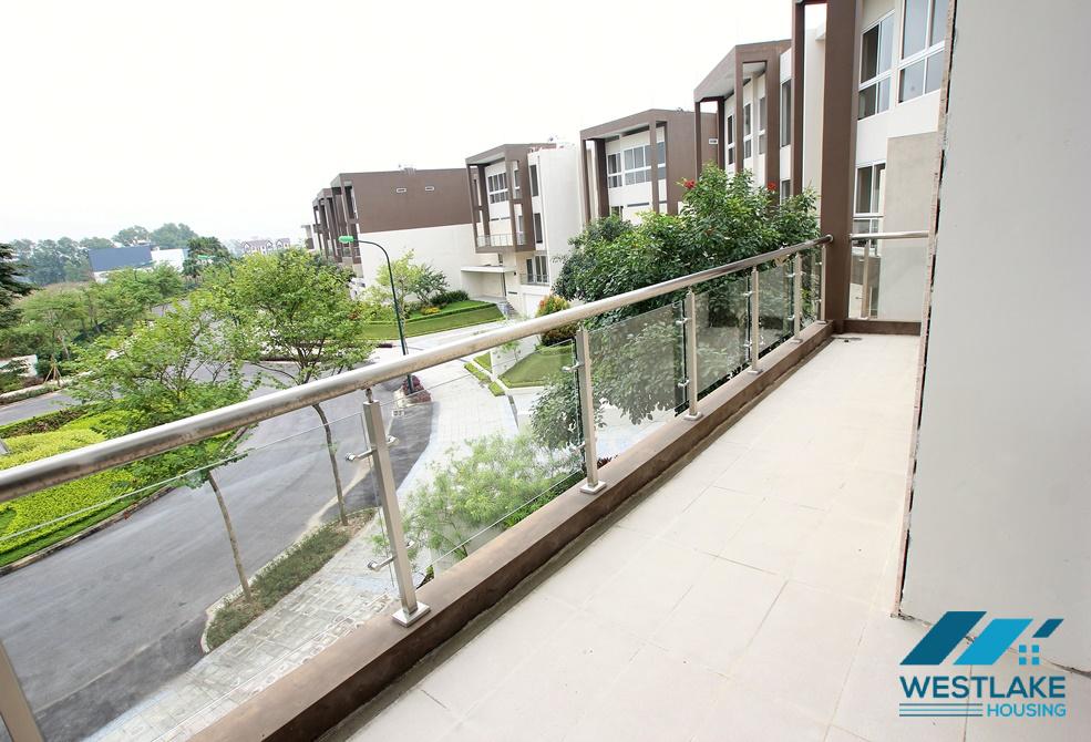 Cho thuê biệt thự 5 phòng ngủ không gian lớn ,thoáng tại Ciputra Cho thuê biệt thự 5 phòng ngủ không gian lớn ,thoáng tại Ciputra