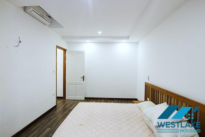 Căn Hộ 3 Phòng Ngủ Rộng Đẹp, Thoáng Sáng Cho Thuê Tại Âu Cơ Tây Hồ, Hà Nội Căn Hộ 3 Phòng Ngủ Rộng Đẹp, Thoáng Sáng Cho Thuê Tại Âu Cơ Tây Hồ, Hà Nội