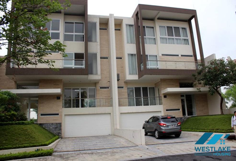 Cho Thuê Biệt Thự Khu Q Ciputra – Không Gian Xanh, Thiết Kế Hiện Đại