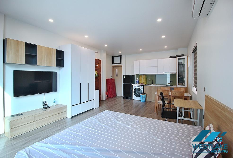 Beautiful studio apartment for rent in Nhat Chieu area, Tay Ho, Ha Noi for rent