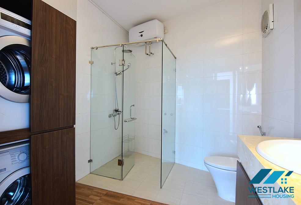 Cho Thuê Căn Hộ 1 Phòng Ngủ Tầng Cao Tuyệt Đẹp Tại Tây Hồ, Hà Nội