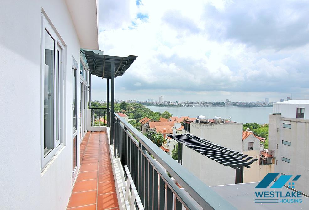 Cho Thuê Căn Hộ 1 Phòng Ngủ Tầng Cao Tuyệt Đẹp Tại Tây Hồ, Hà Nội