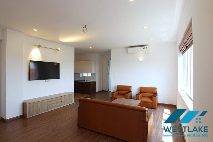 Cho Thuê Căn Hộ 3 Phòng Ngủ Mới Đẹp, Ban Công Thoáng Mát Tại Tây Hồ, Hà Nội