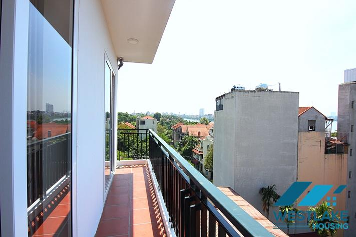 Cho Thuê Căn Hộ 3 Phòng Ngủ Mới Đẹp, Ban Công Thoáng Mát Tại Tây Hồ, Hà Nội