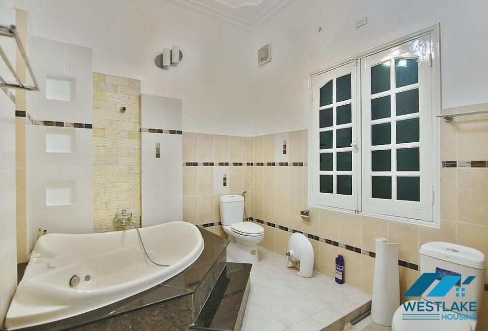 Cho Thuê Nhà 4 Phòng Ngủ, Ban Công, Sân Rộng Thoáng Sáng Tại Tô Ngọc Vân Tây Hồ, Hà Nội Cho Thuê Nhà 4 Phòng Ngủ, Ban Công, Sân Rộng Thoáng Sáng Tại Tô Ngọc Vân Tây Hồ, Hà Nội