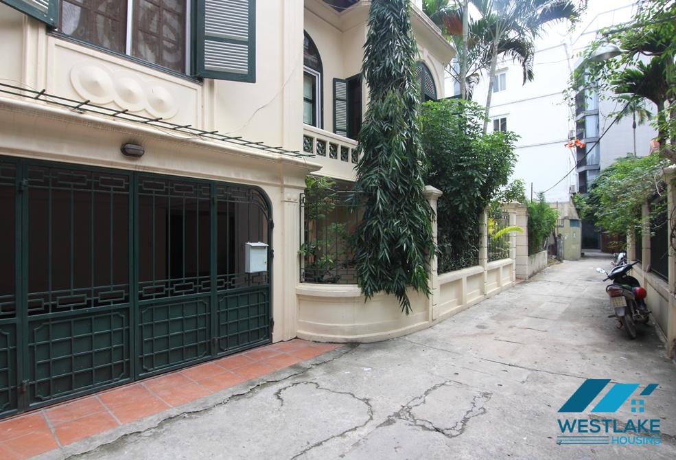 Beautiful mansion with lots of charms for rent in Tay Ho, Ha Noi Beautiful mansion with lots of charms for rent in Tay Ho, Ha Noi