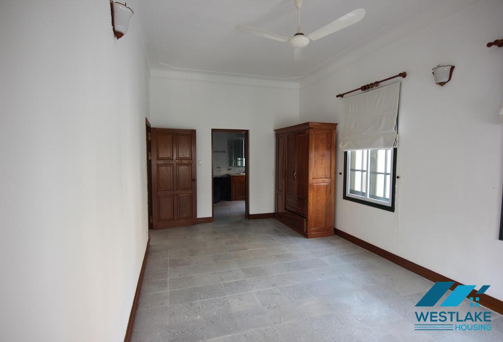 Beautiful mansion with lots of charms for rent in Tay Ho, Ha Noi Beautiful mansion with lots of charms for rent in Tay Ho, Ha Noi