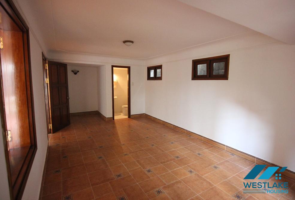 Beautiful mansion with lots of charms for rent in Tay Ho, Ha Noi Beautiful mansion with lots of charms for rent in Tay Ho, Ha Noi