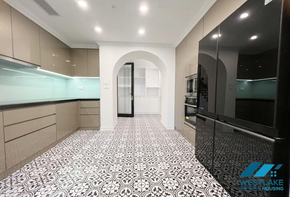 CHO THUÊ BIỆT THỰ CAO CẤP 550M² TẠI CIPUTRA – SÂN GOLF VIEW, THANG MÁY, 7 PHÒNG NGỦ CHO THUÊ BIỆT THỰ CAO CẤP 550M² TẠI CIPUTRA – SÂN GOLF VIEW, THANG MÁY, 7 PHÒNG NGỦ