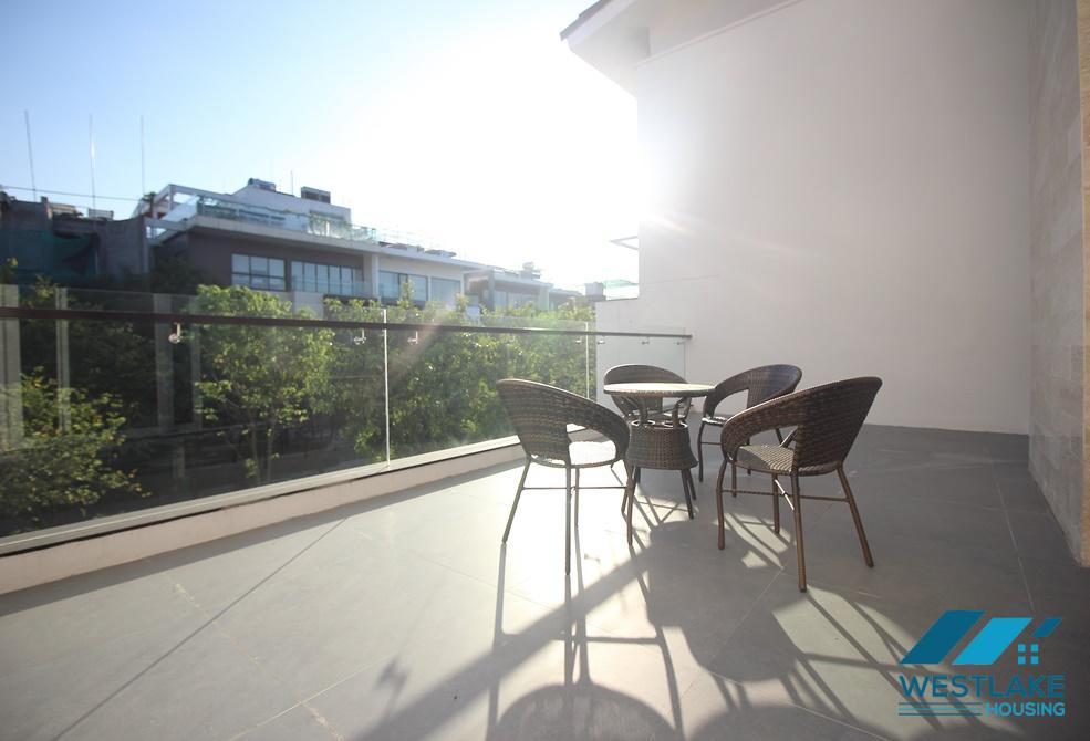 Cho thuê biệt thự Ciputra, sân sau rộng rãi, thiết kế hiện đại Cho thuê biệt thự Ciputra, sân sau rộng rãi, thiết kế hiện đại