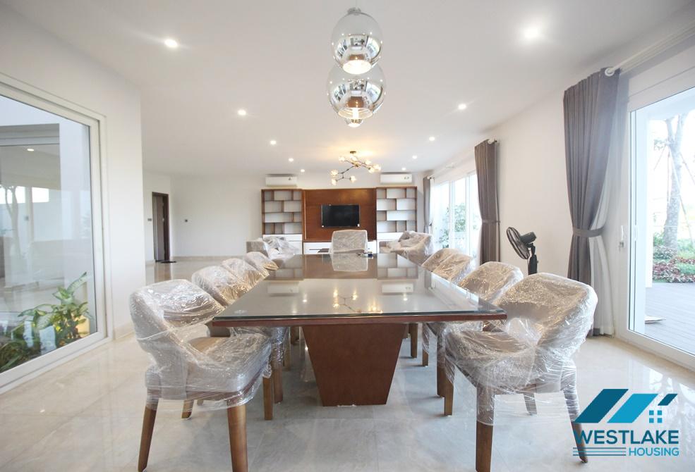 Cho thuê biệt thự Ciputra, sân sau rộng rãi, thiết kế hiện đại Cho thuê biệt thự Ciputra, sân sau rộng rãi, thiết kế hiện đại