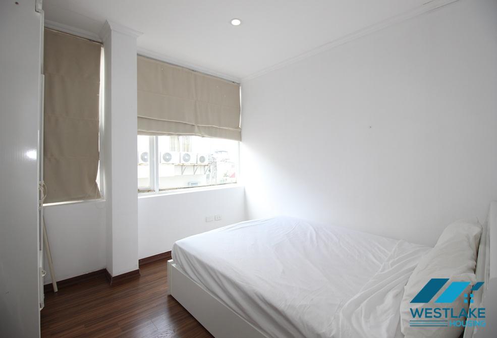 Wonderfull lake view 2 bedrooms apartment for rent on Quang An street, Tay Ho, Ha Noi Wonderfull lake view 2 bedrooms apartment for rent on Quang An street, Tay Ho, Ha Noi