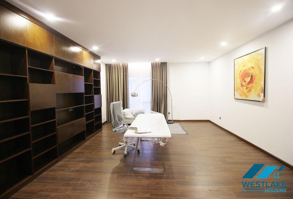 Biệt Thự 400m² Cho Thuê tại Khu Q Ciputra – Sáng, Thoáng, Sân Vườn Lớn Biệt Thự 400m² Cho Thuê tại Khu Q Ciputra – Sáng, Thoáng, Sân Vườn Lớn