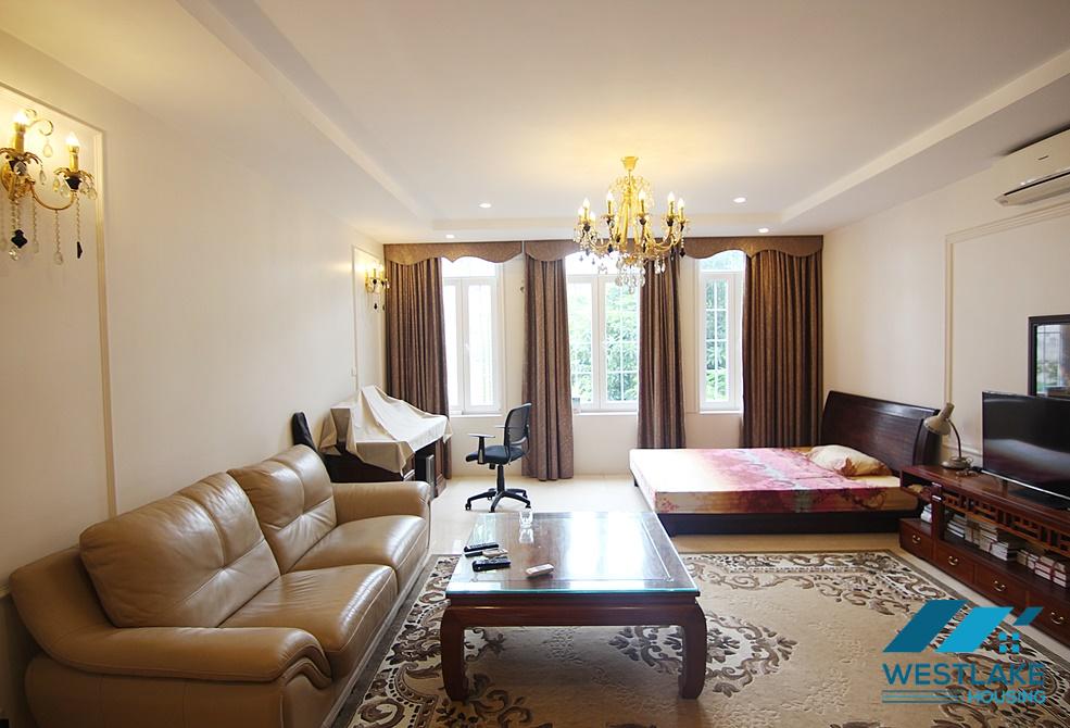 A nice 4 bedroom villa for rent in Dang Thai Mai, Tay Ho