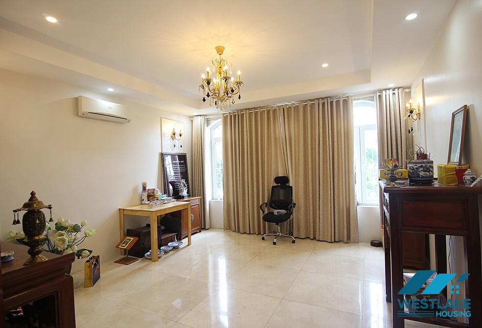 A nice 4 bedroom villa for rent in Dang Thai Mai, Tay Ho
