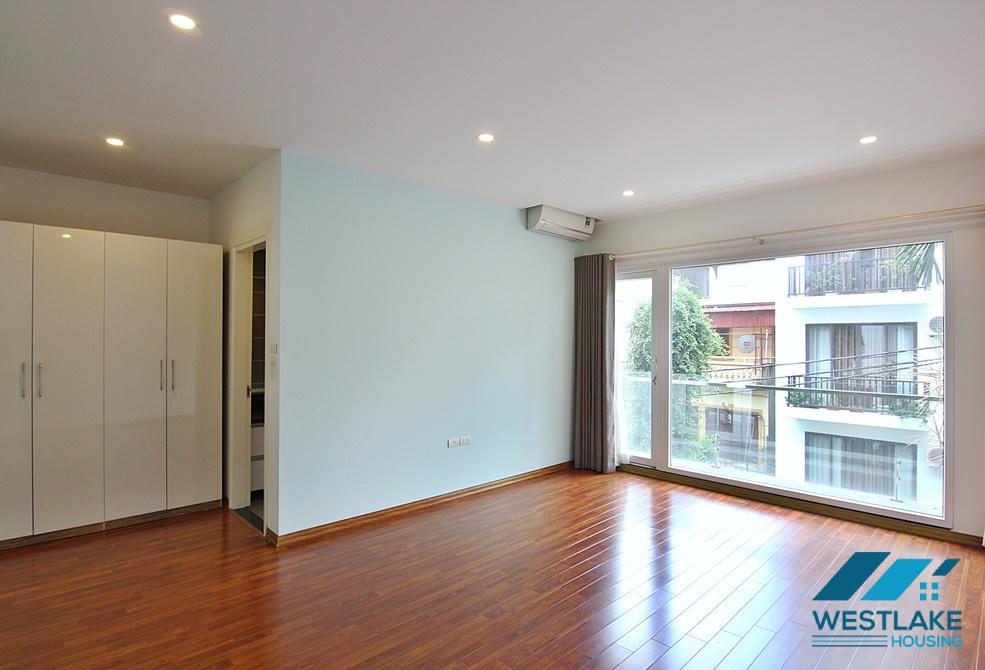 A modern villa with lot of natural light for rent in Tay Ho, Ha Noi