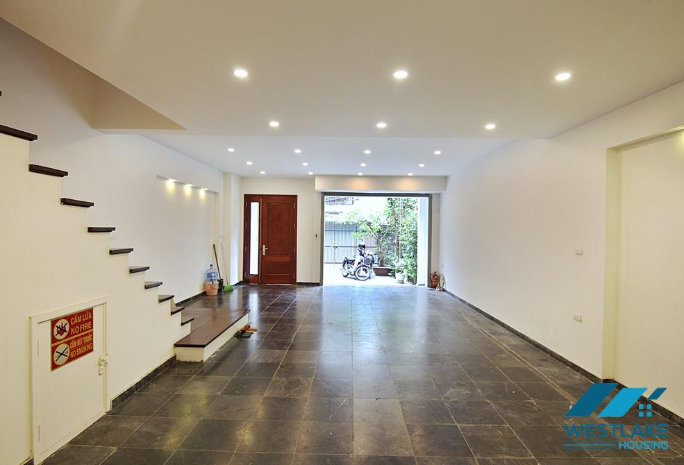 A modern villa with lot of natural light for rent in Tay Ho, Ha Noi