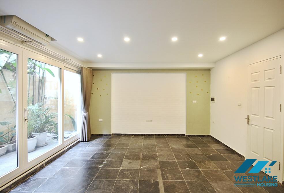 A modern villa with lot of natural light for rent in Tay Ho, Ha Noi