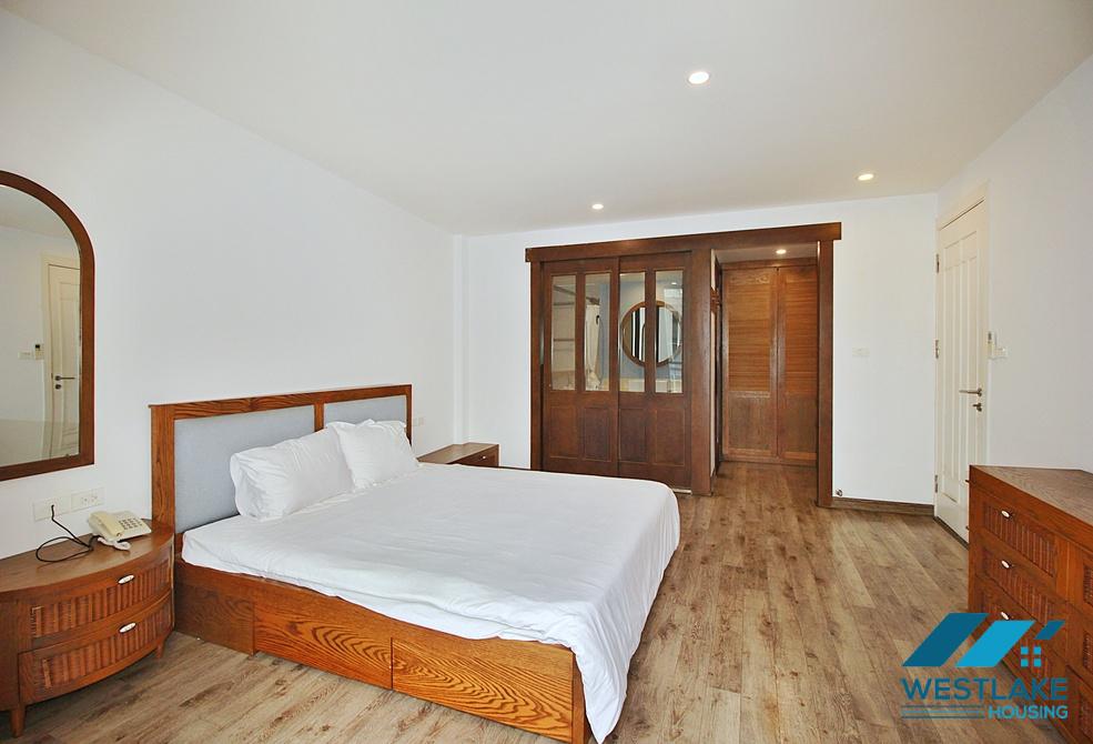 Bright 02 bedrooms apartment on high floor for rent in Tay Ho, Ha Noi Bright 02 bedrooms apartment on high floor for rent in Tay Ho, Ha Noi