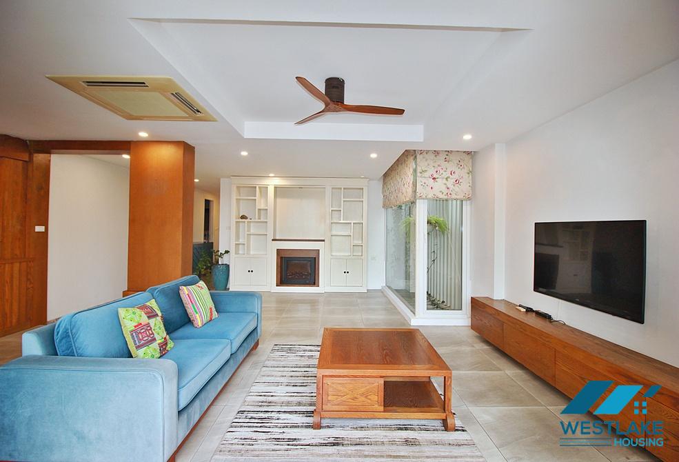 Cho Thuê Căn Hộ 2 Phòng Ngủ Sáng Thoáng Trên Tầng Cao Tại Xuân Diệu Tây Hồ, Hà Nội. Cho Thuê Căn Hộ 2 Phòng Ngủ Sáng Thoáng Trên Tầng Cao Tại Xuân Diệu Tây Hồ, Hà Nội.