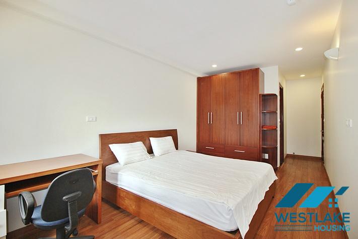 Cho Thuê Căn Hộ 3 Phòng Ngủ Đẹp, Ban Công, View Hồ Thoáng Sáng Tại Đường Quang An, Tây Hồ, Hà Nội. Cho Thuê Căn Hộ 3 Phòng Ngủ Đẹp, Ban Công, View Hồ Thoáng Sáng Tại Đường Quang An, Tây Hồ, Hà Nội.