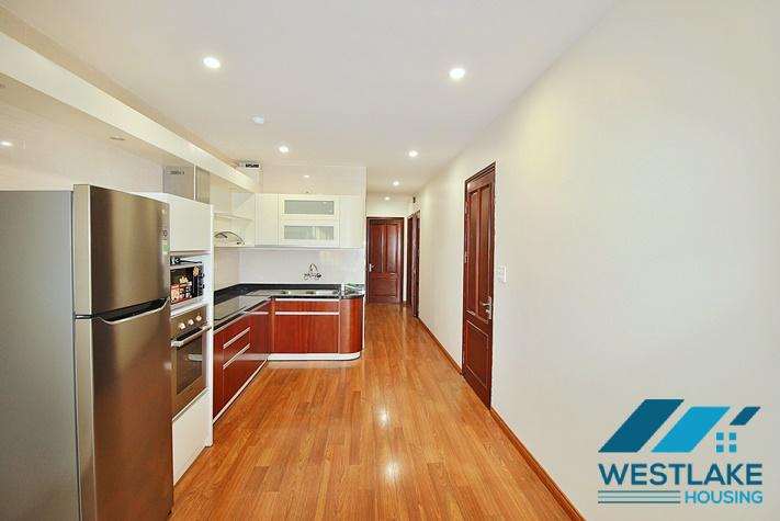 Cho Thuê Căn Hộ 3 Phòng Ngủ Đẹp, Ban Công, View Hồ Thoáng Sáng Tại Đường Quang An, Tây Hồ, Hà Nội. Cho Thuê Căn Hộ 3 Phòng Ngủ Đẹp, Ban Công, View Hồ Thoáng Sáng Tại Đường Quang An, Tây Hồ, Hà Nội.