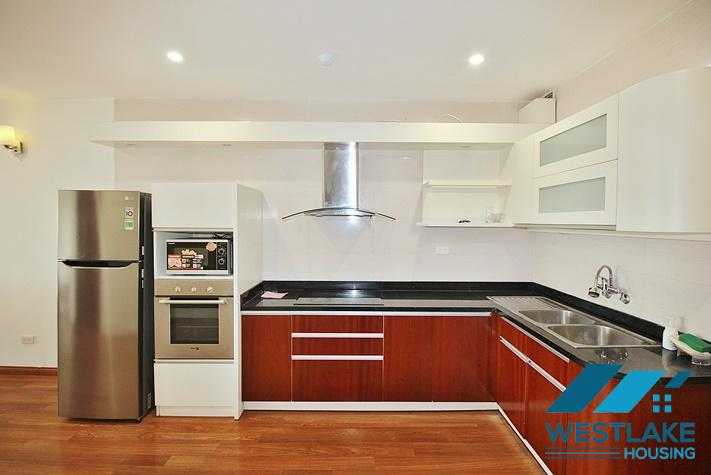 Cho Thuê Căn Hộ 3 Phòng Ngủ Đẹp, Ban Công, View Hồ Thoáng Sáng Tại Đường Quang An, Tây Hồ, Hà Nội. Cho Thuê Căn Hộ 3 Phòng Ngủ Đẹp, Ban Công, View Hồ Thoáng Sáng Tại Đường Quang An, Tây Hồ, Hà Nội.