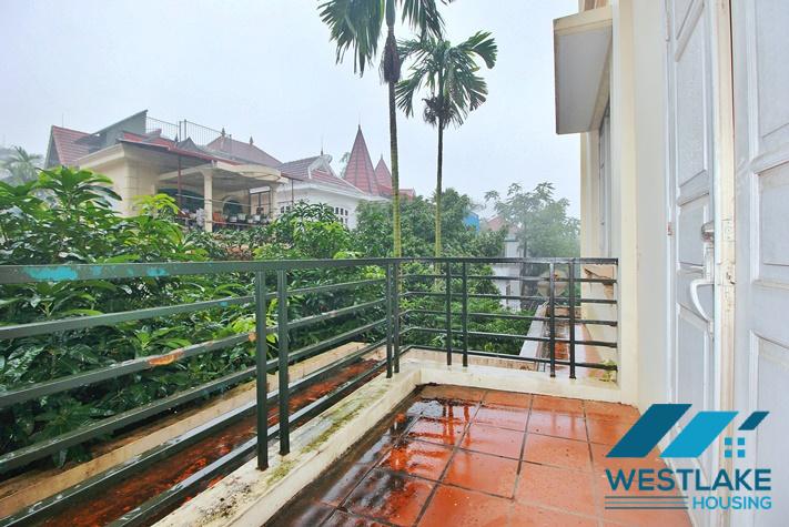 Cho Thuê Nhà 5 Phòng Ngủ Rông Thoáng Tại Đường Tô Ngọc Vân, Tây Hồ, Hà Nội.