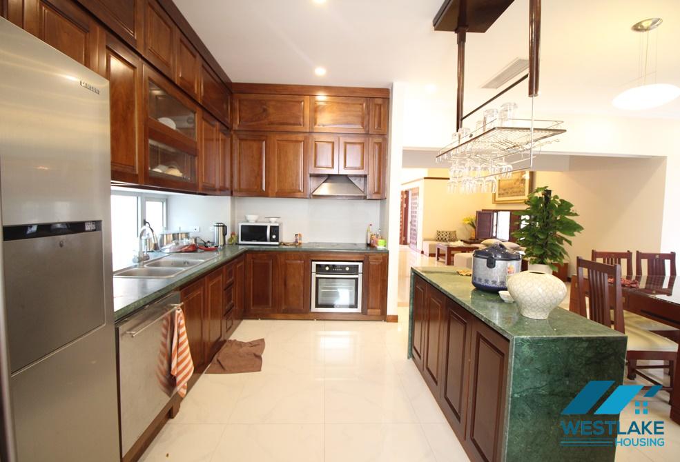 A beautiful villa with 4 bedrooms for rent in tay Ho, Ha Noi A beautiful villa with 4 bedrooms for rent in tay Ho, Ha Noi