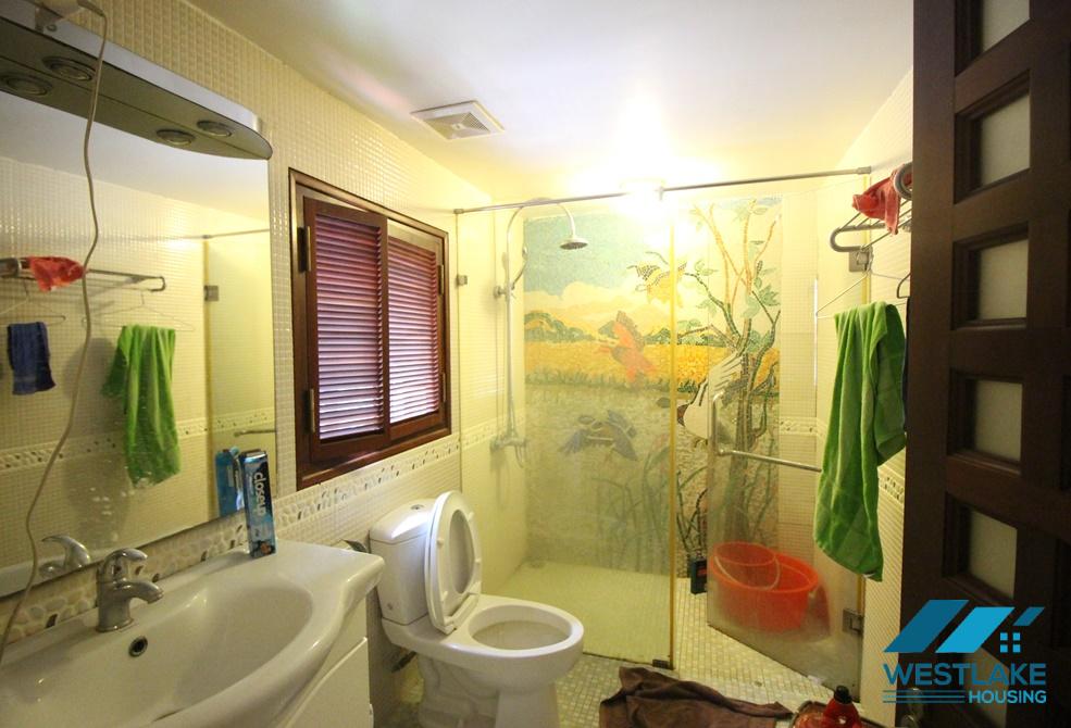 A beautiful villa with 4 bedrooms for rent in tay Ho, Ha Noi A beautiful villa with 4 bedrooms for rent in tay Ho, Ha Noi