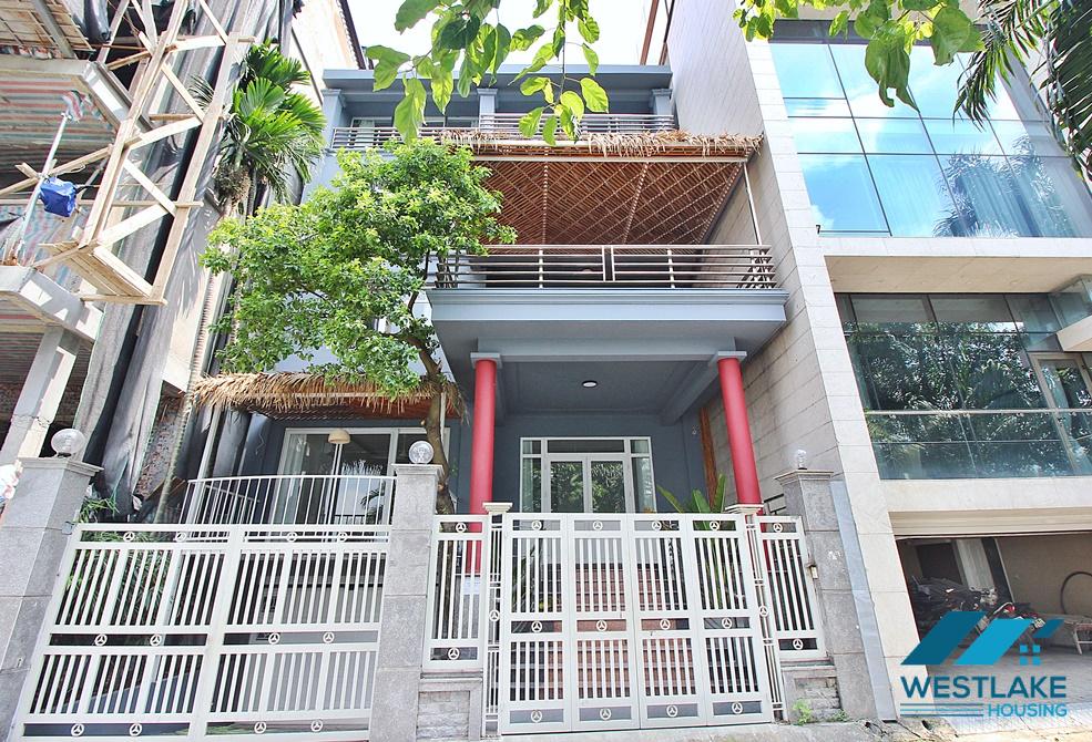 Lake view unfurnished house for rent in Tay Ho, Ha Noi