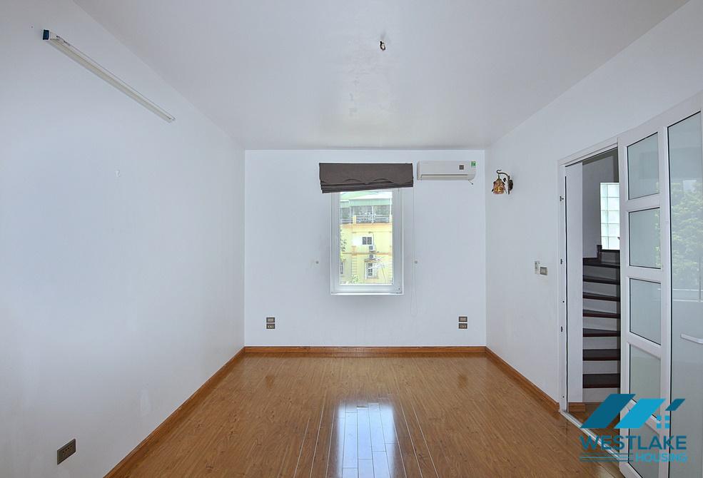 Lake view and unfurnished house for rent in Dang Thai Mai, Tay Ho