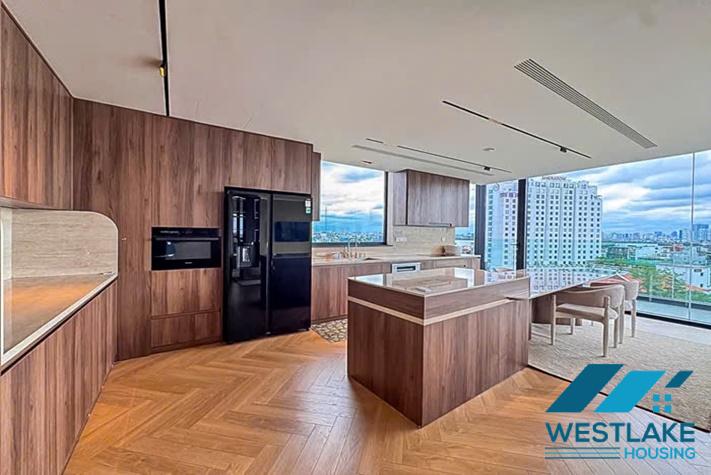 Luxury 2-Bedroom Apartment with Lake View for Rent on Xuan Dieu Street, Tay Ho Ward, Hanoi