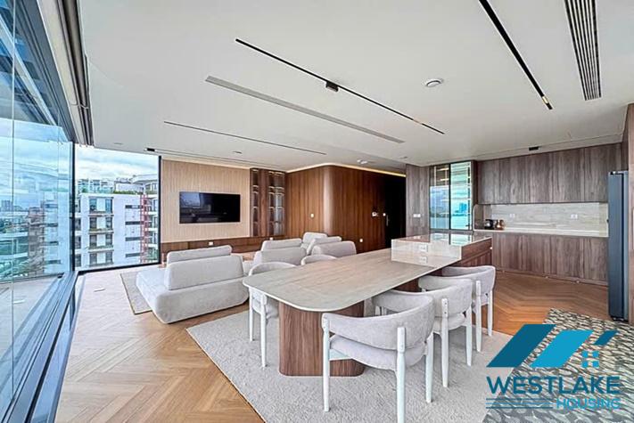 Luxury 2-Bedroom Apartment with Lake View for Rent on Xuan Dieu Street, Tay Ho Ward, Hanoi