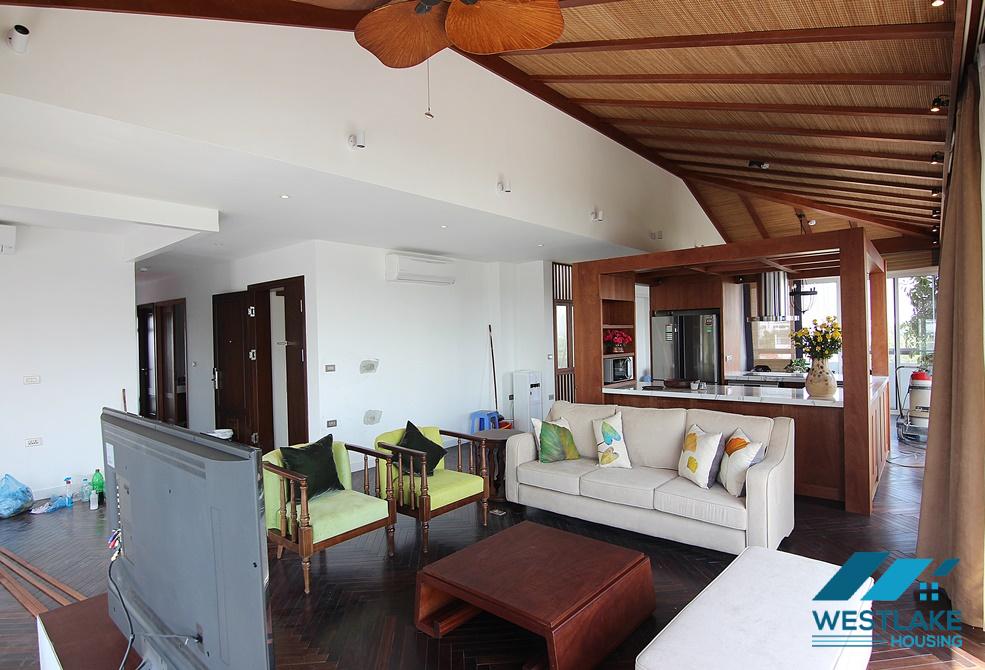 A penthouse 3 bedroom apartment for rent in Tay Ho, Ha Noi