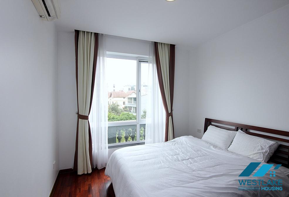 Spectacular 04 bedrooms apartment in Tay Ho, Ha Noi for rent.