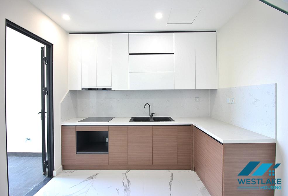 Unfurnished duplex apartment in Sunshine City for rent