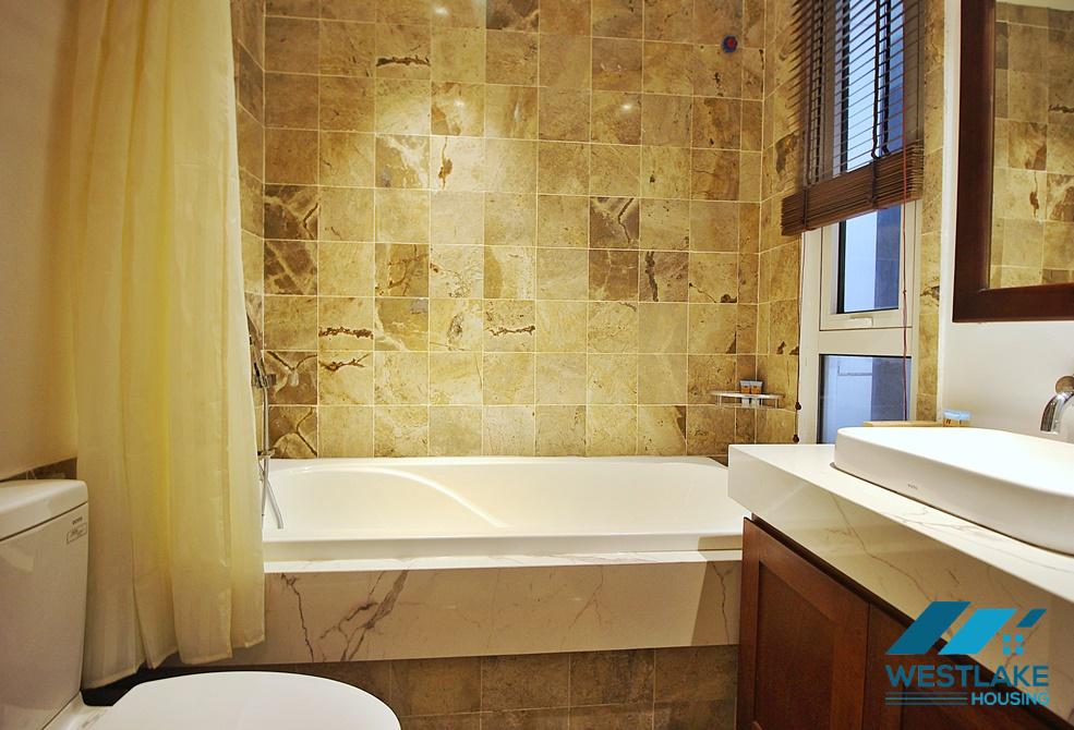 A marvellous 4 bedroom apartment for rent on Dang Thai Mai street, Tay Ho District