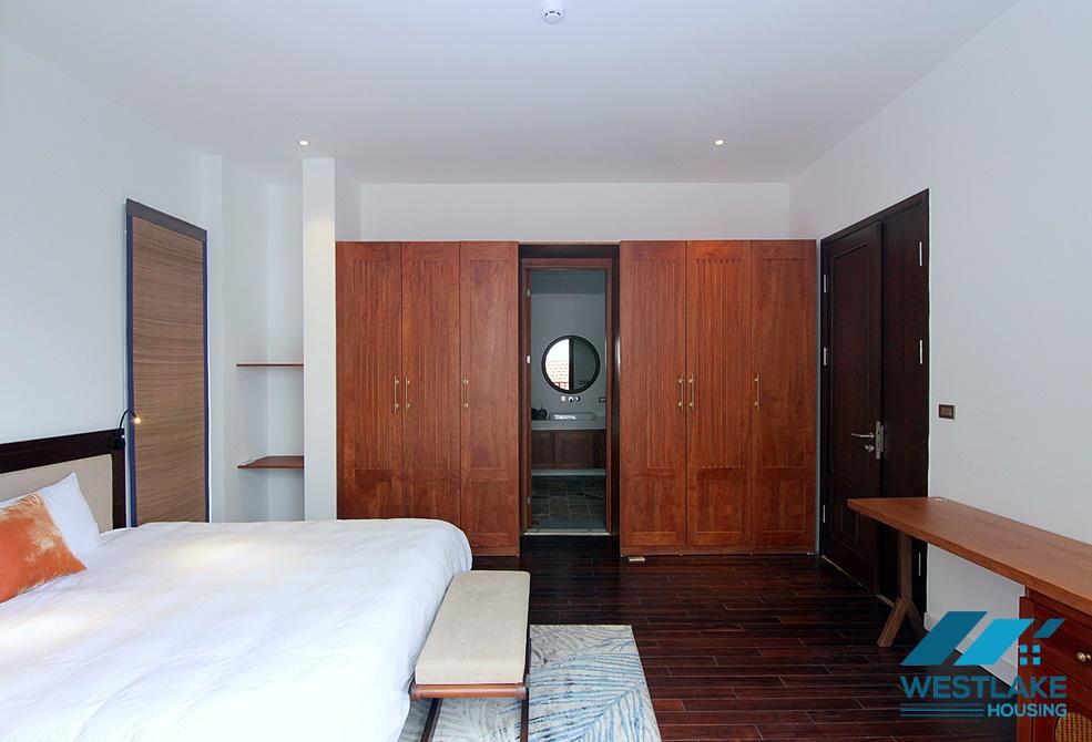 Luxurious 4 beds aparment for rent in Xom Chua, Dang Thai Mai area, Tay Ho